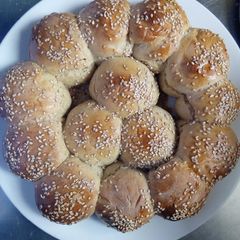 A picture of Sweeten Seeded Bread Rolls.