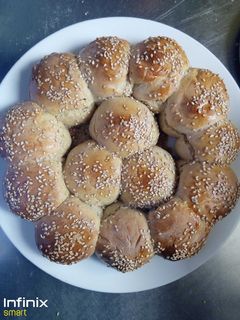 A picture of Sweeten Seeded Bread Rolls.