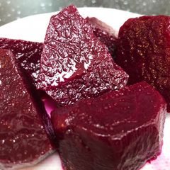 A picture of Traditional Pickled Beetroot.