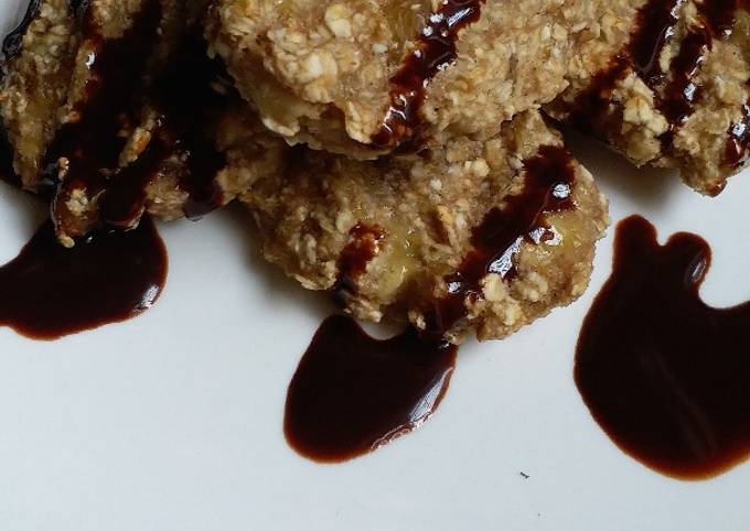 Oats and banana cookies