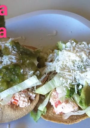 Una foto de Tostadas de requesón