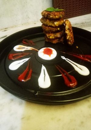 A picture of Moong dal tikki.