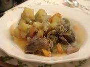 Une photo de chou kale et pommes de terre