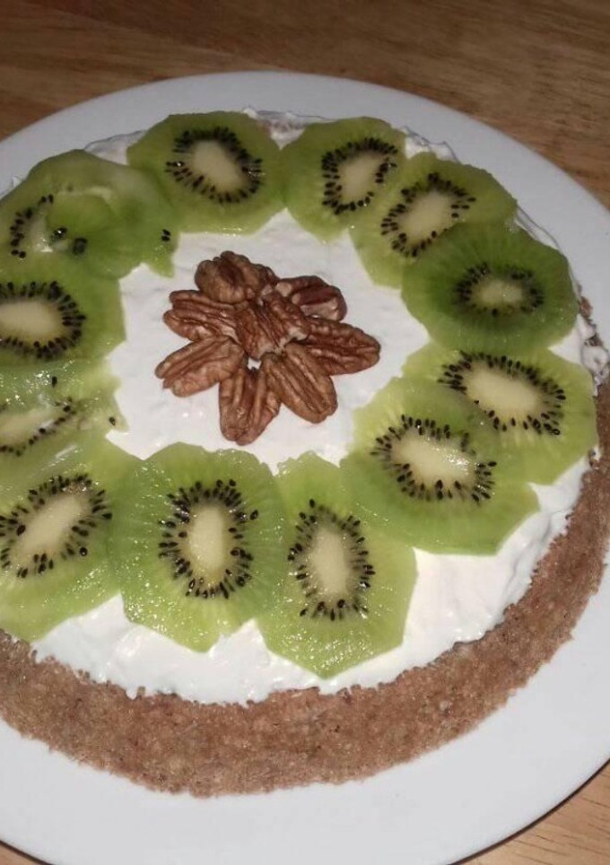 Una foto de Mostachón con kiwi🥝🥝