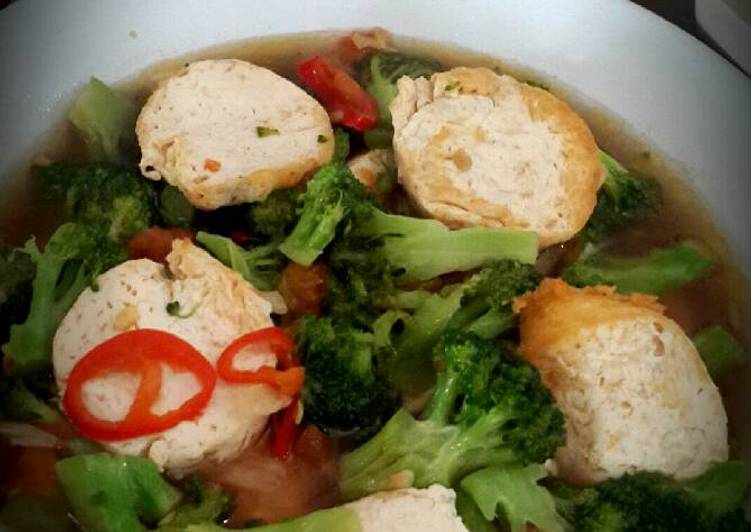 Resep Tumis brokoli tofu Anti Gagal