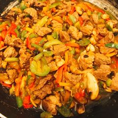 A picture of Lean Diced Beef stir fry.