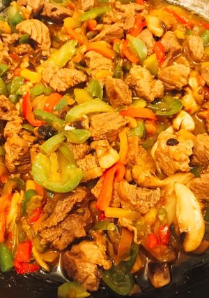 A picture of Lean Diced Beef stir fry.