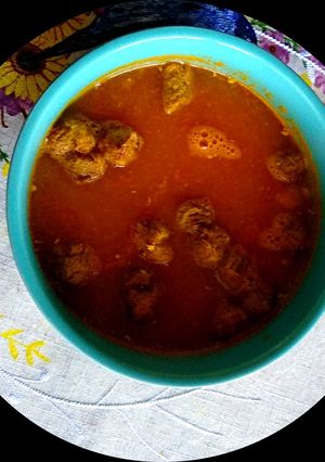 A picture of Classic Tomato soup with Soya Chunks.