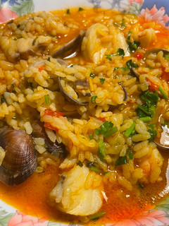 Una foto de Arroz caldoso de rape, gambones y almejas (receta Portuguesa, "Arroz de Tamboril")