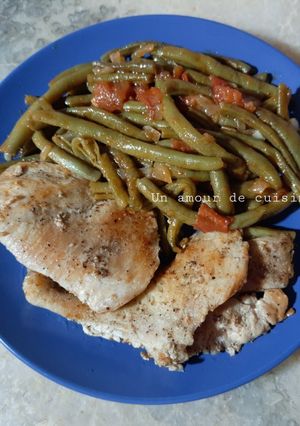 Une photo de Escalope de dinde et haricots verts sautés 🍴