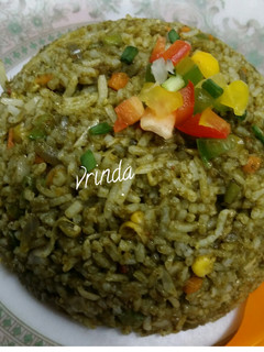 A picture of Spinach Stir Fried Rice.
