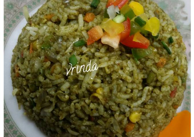 Spinach Stir Fried Rice Recipe by Vrinda Idnani - Cookpad
