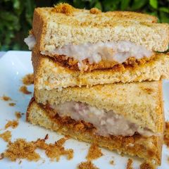 A picture of Taro Rousong Sandwich.