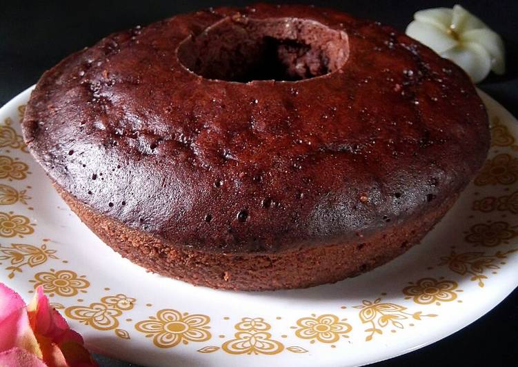 Bagaimana Menyiapkan Steamed Moist Chocolate Cake (No Mixer), Lezat