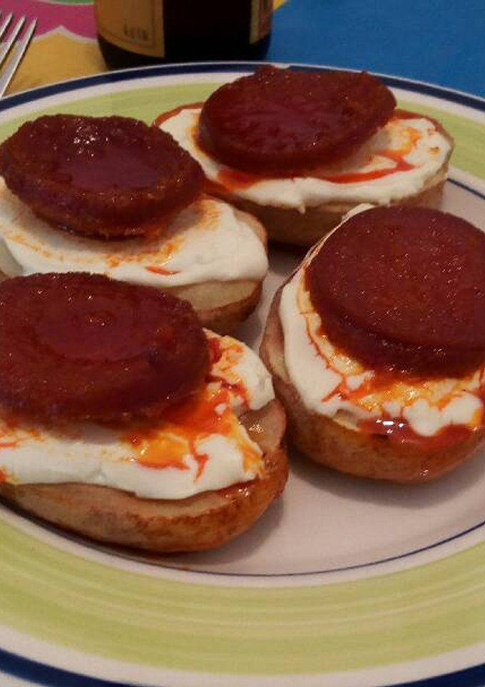 Una foto de Patatas al horno con sobrasada