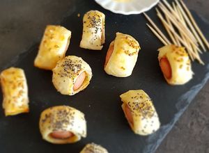 Une photo de °Petits feuilletés moutarde-saucisse°