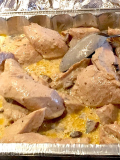 Una foto de Pollo con crema de champiñones 🍄