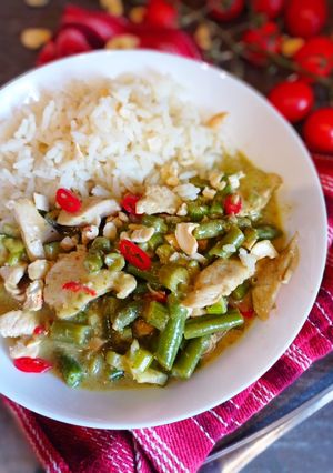 Zdjęcie przepisu Zielone curry z kurczakiem.
