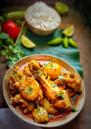 শাহী আলু চিকেন কারি (Shahi alu chicken curry recipe in Bengali) রেসিপির প্রধান ছবি