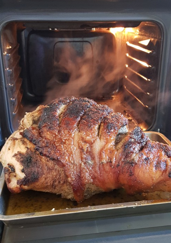 Una foto de Pata de cerdo asada