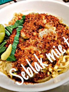 Foto resep Seblak mie telor