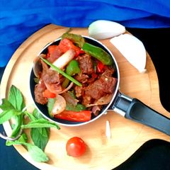 A picture of Mutton Jhalfrezi.