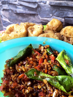 Foto resep Sambel Bawang kering dan tahu susu