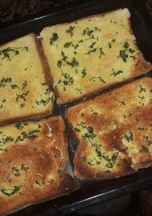 A picture of Garlic bread.
