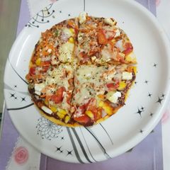 A picture of Mix veg pizza.