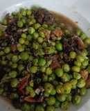 Pèsols a la catalana amb butifarra