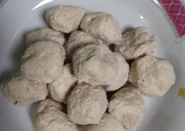 Cara Gampang Menyiapkan Baso ikan tuna, Sempurna