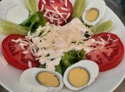 Gambar salad tomat telur