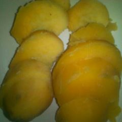 A picture of Boiled sweetpotatoes.