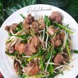 Lòng gà xào giá hẹ