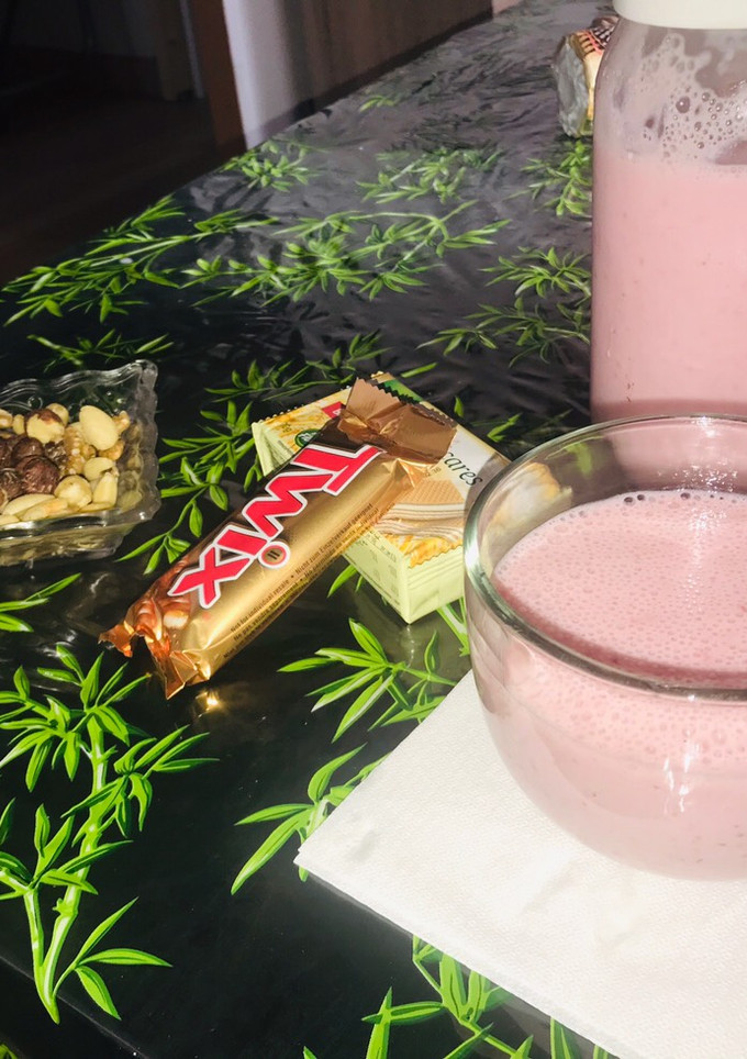 Una foto de Batido fresa y plátano