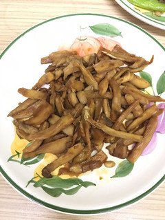 三杯手撕杏鮑菇(無九層塔) 的食譜成品照片