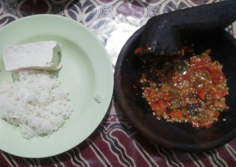 Resep Sambel bawang+tahu edisi mager, Bikin Ngiler
