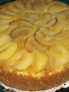 Una foto de Torta de manzanas invertida facilísima!!! 🍏🍎