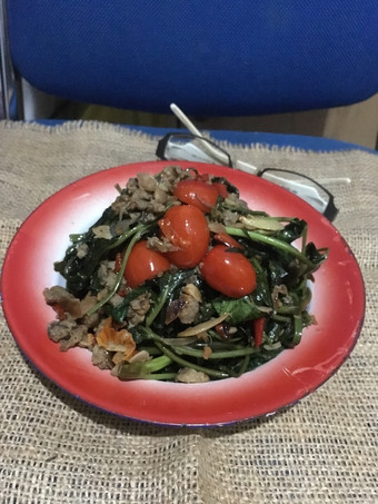 Resep Tumis kangkung oncom ala sunda yang Enak Banget