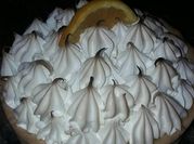 Una foto de orange pie