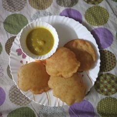 A picture of Rajasthani kachori.