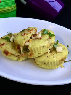 સ્ટફ દાળ ઢોકળા (Stuff Dal Dhokla Recipe In Gujarati) રેસીપી મુખ્ય ફોટો