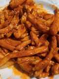 226. Tiras de pollo con tomate