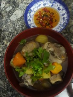 Hình của món Soup rau củ giò heo.