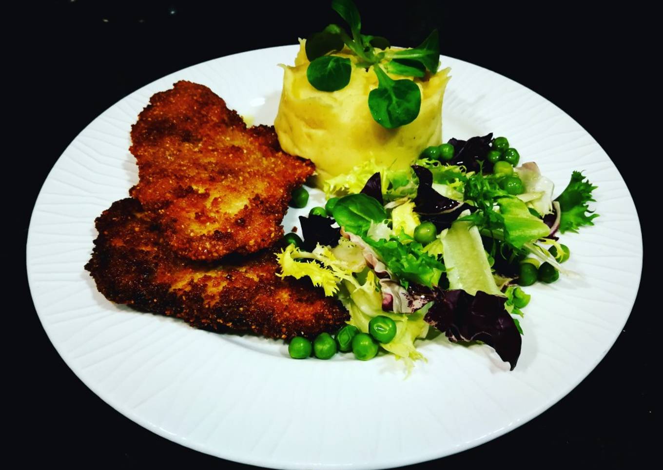 Filete de pechuga de pollo con puré de patata al curry