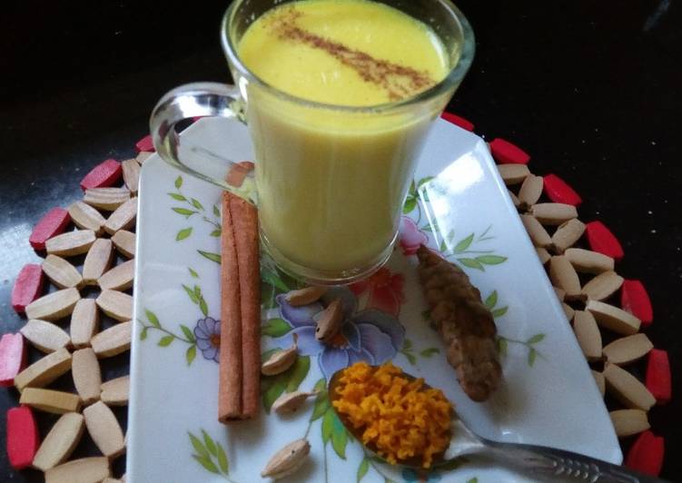 Turmeric Latte