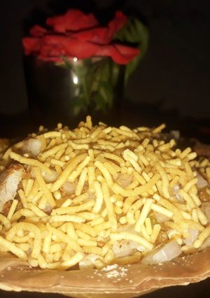 मुरमुरा चाट (murmura chaat recipe in Hindi) रेसिपी मुख्य फोटो