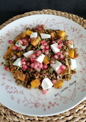 Foto principal de Ensalada de lentejas y calabaza