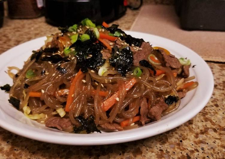 Recipe of Award-winning Japchae (Korean Glass Noodles)