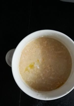 Hình của món Cháo gà và cà rốt.